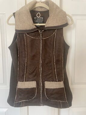 KUHL Brown Sherpa-Lined Sleeveless Vest